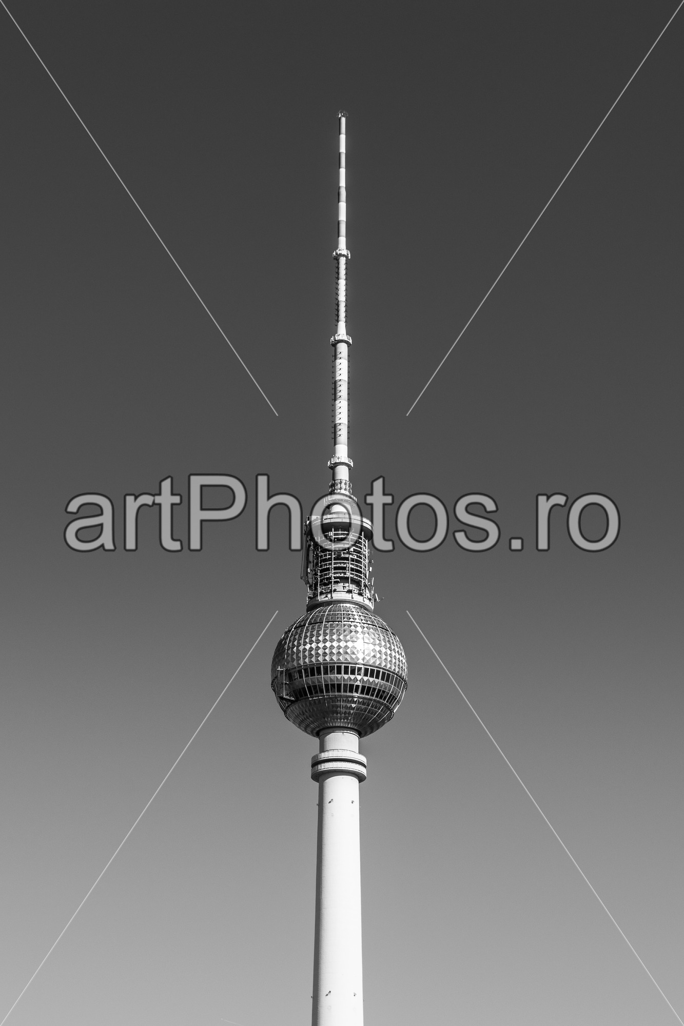 Berlin – The Fernsehturm - artPhotos.ro Berlin – The Fernsehturm - artPhotos.ro