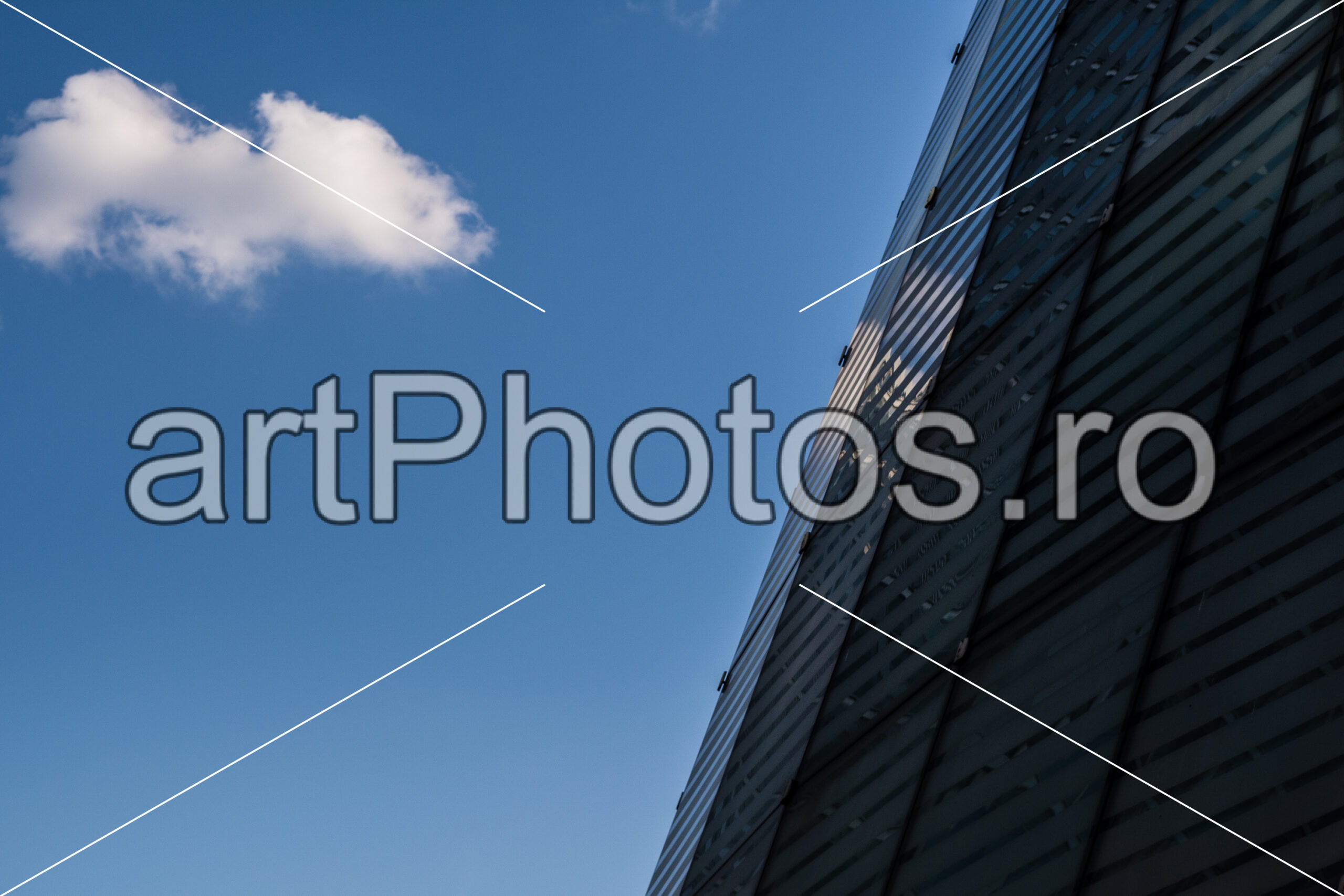 The Cloud – Canary Wharf London - artPhotos.ro The Cloud – Canary Wharf London - artPhotos.ro